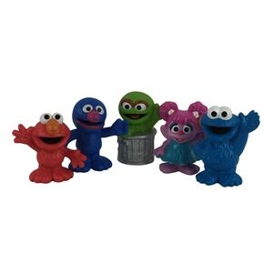 Hasbro Sesame Street Toy Figures 3in Elmo Cookie Oscar Grover Abby Cake Topper